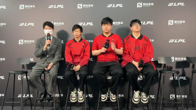 Faker遭遇十二连败,FPX教练面临压力! Faker遭遇十二连败,FPX教练面临压力!